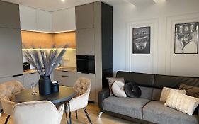 Family&Business Elegant Apartments Kadzielnia, ul Zgody, Stadion Korona, WDK -1 Bedroom, Terrace, Garage - NEW!